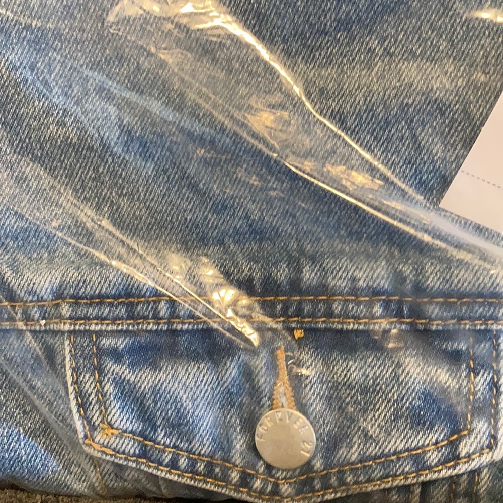 Vest - Picture 3 of 6